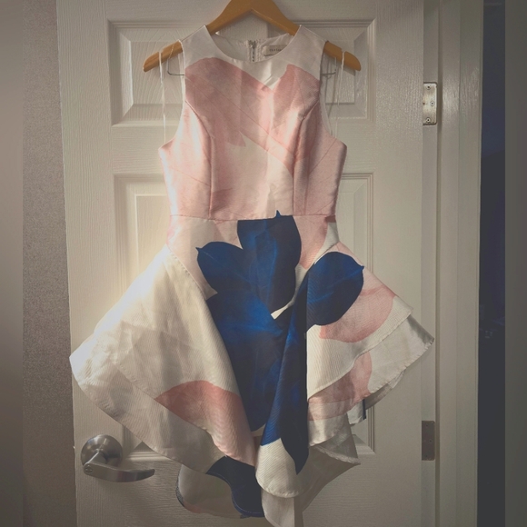 Floral print satin cocktail dress NWT - Picture 2 of 4